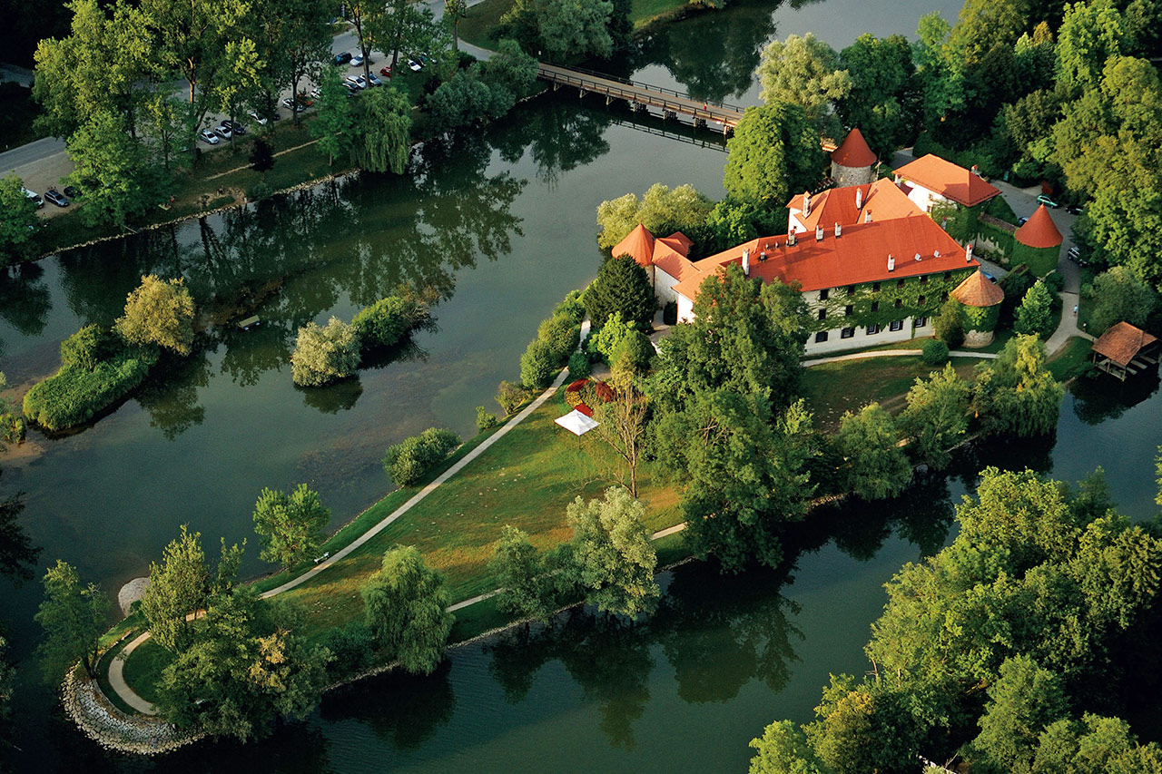 INN seznam mobile Otocec v10